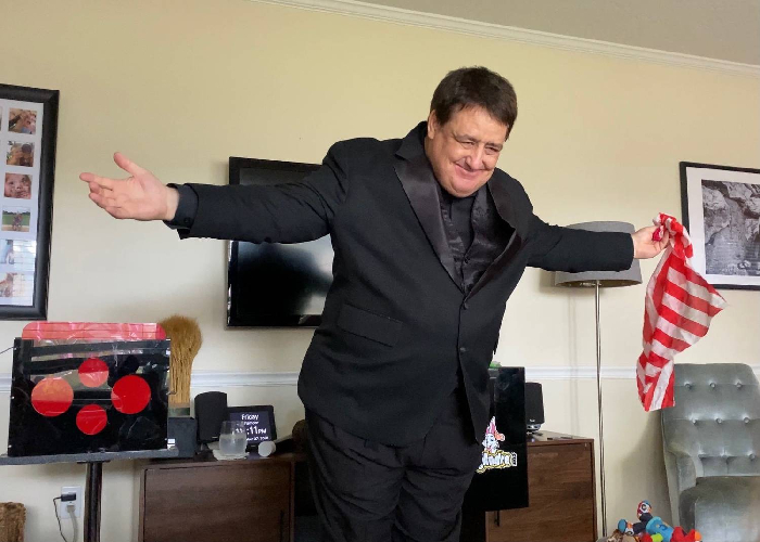 Amazing Andre Show Bow